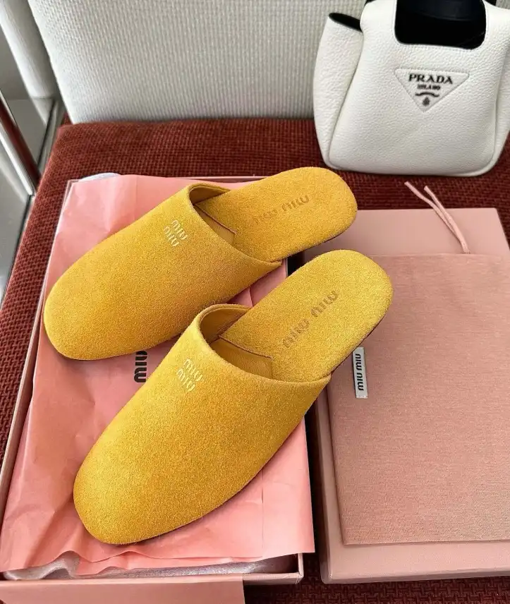 hype Miu Miu Slippers