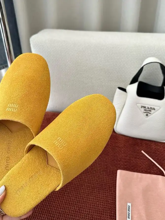 hype Miu Miu Slippers