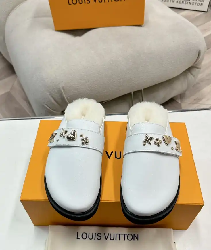 hype LV Slippers