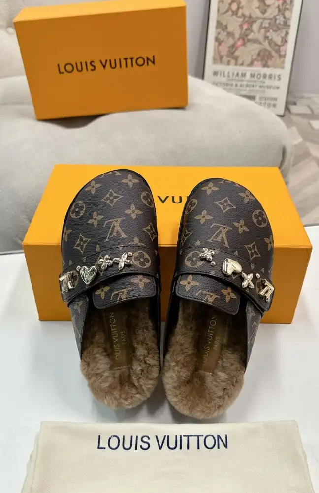 hype LV Slippers