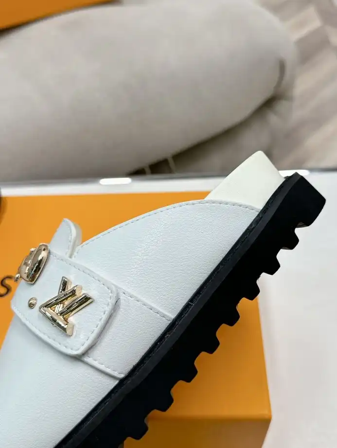 hype LV Slippers