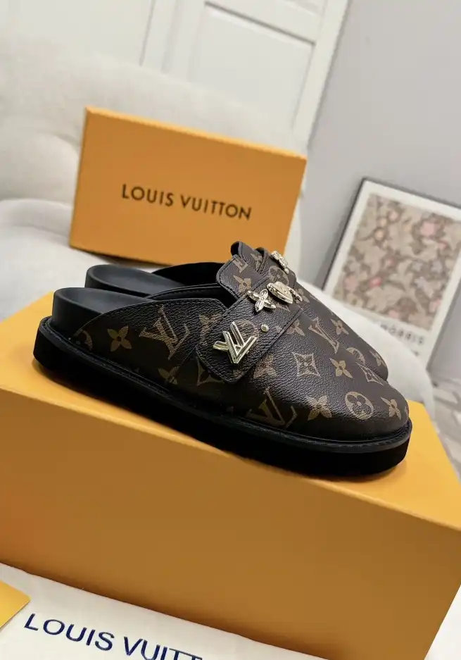 hype LV Slippers