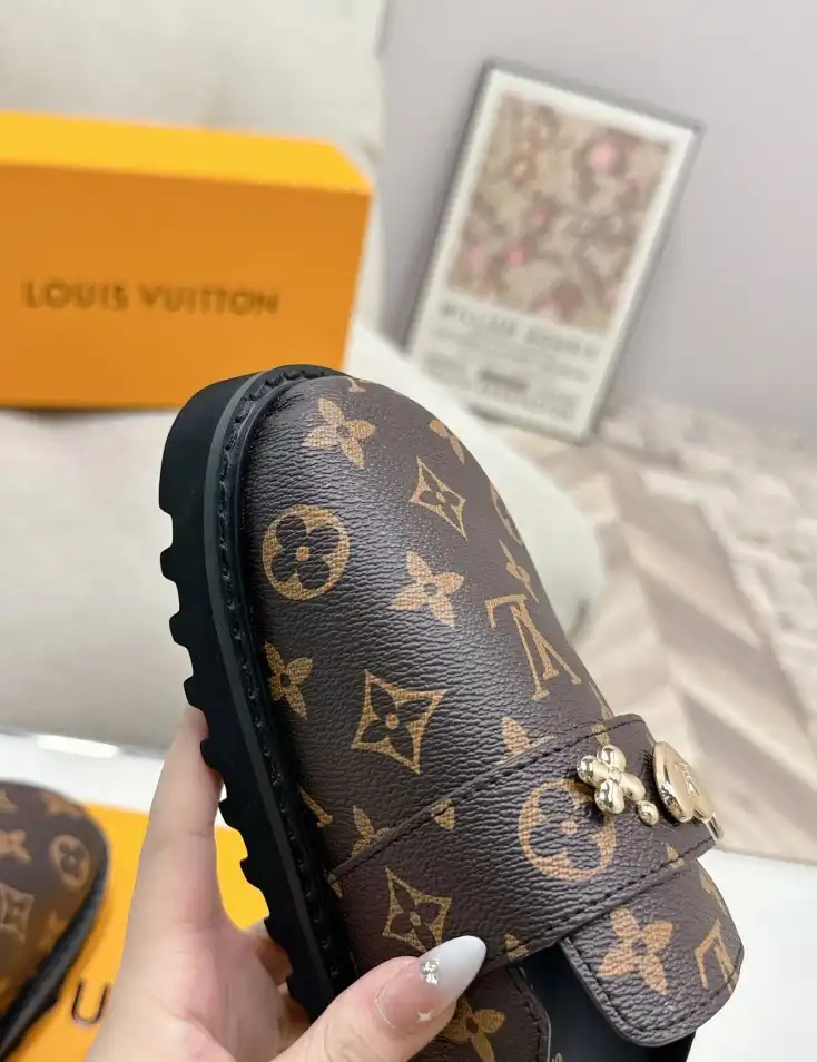 hype LV Slippers