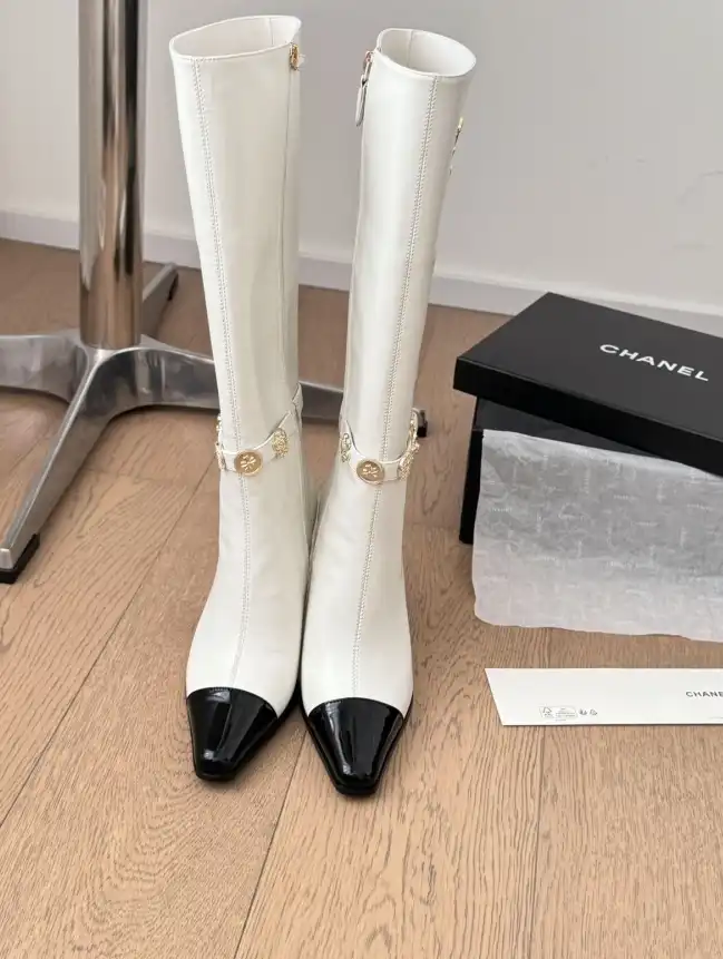 hype Chanel Boots