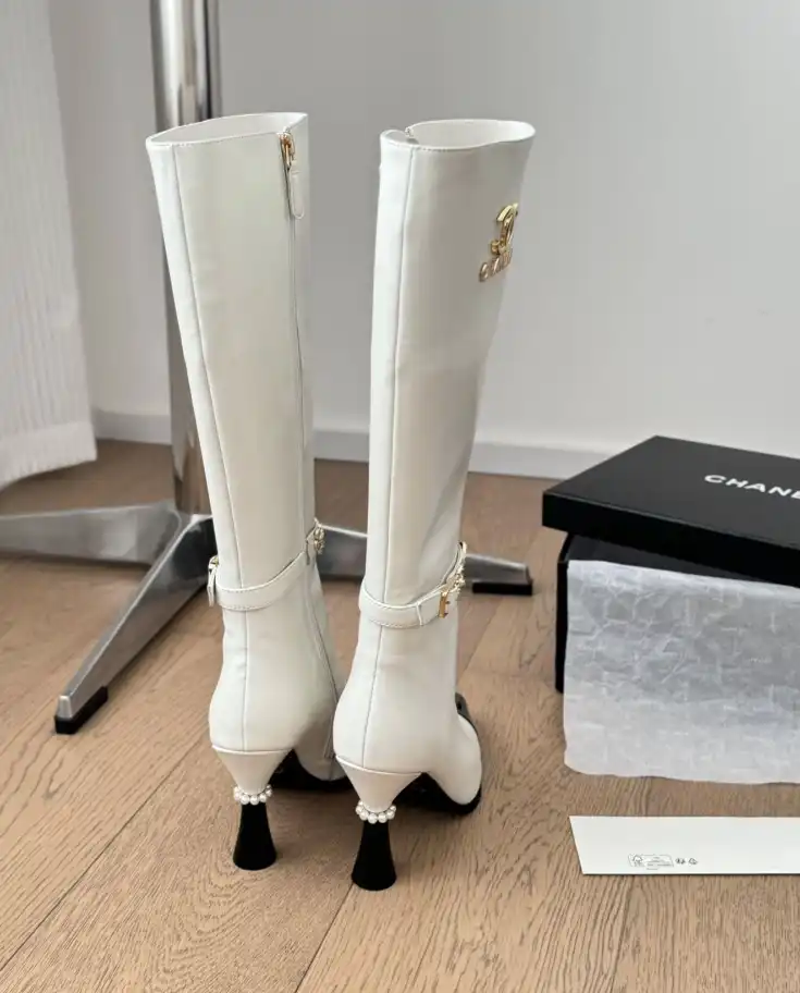 hype Chanel Boots