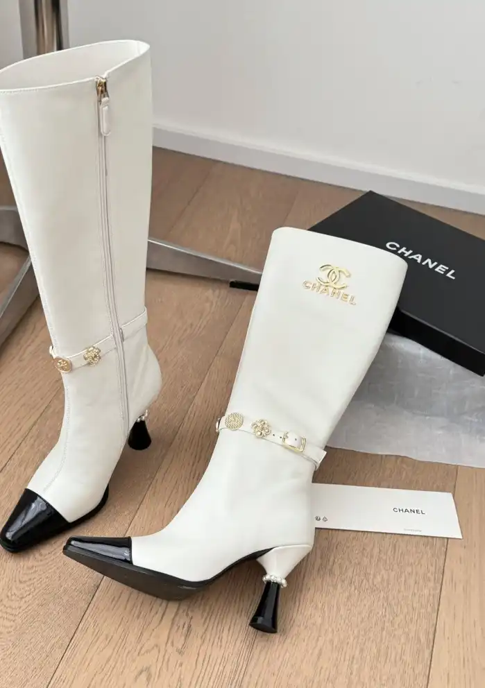 hype Chanel Boots