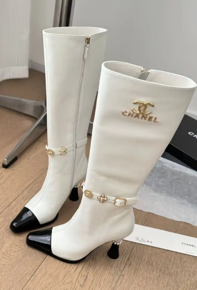 hype Chanel Boots