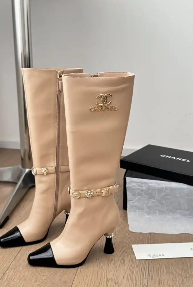 hype Chanel Boots