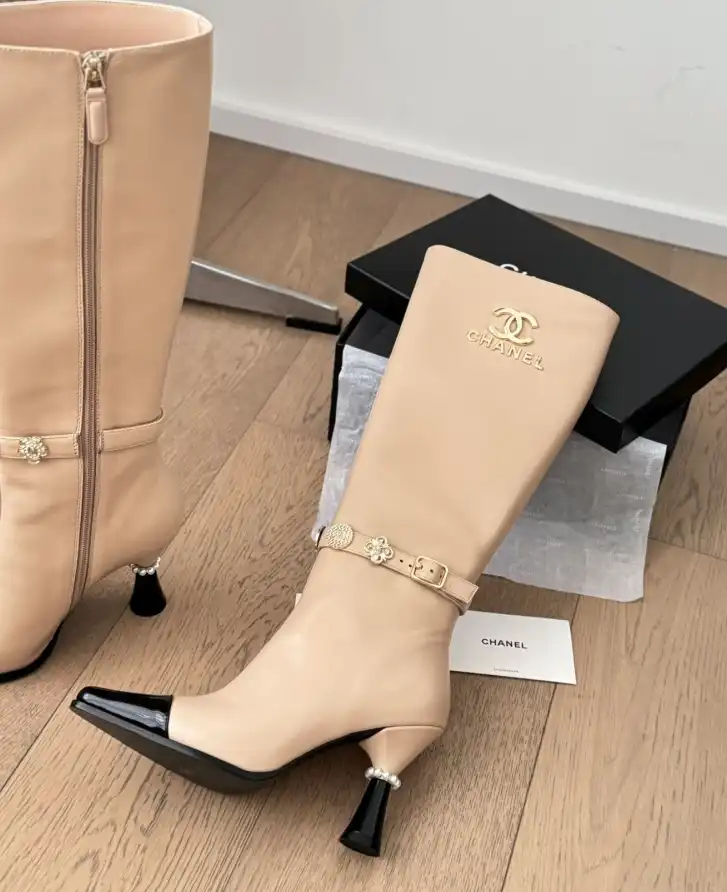 hype Chanel Boots