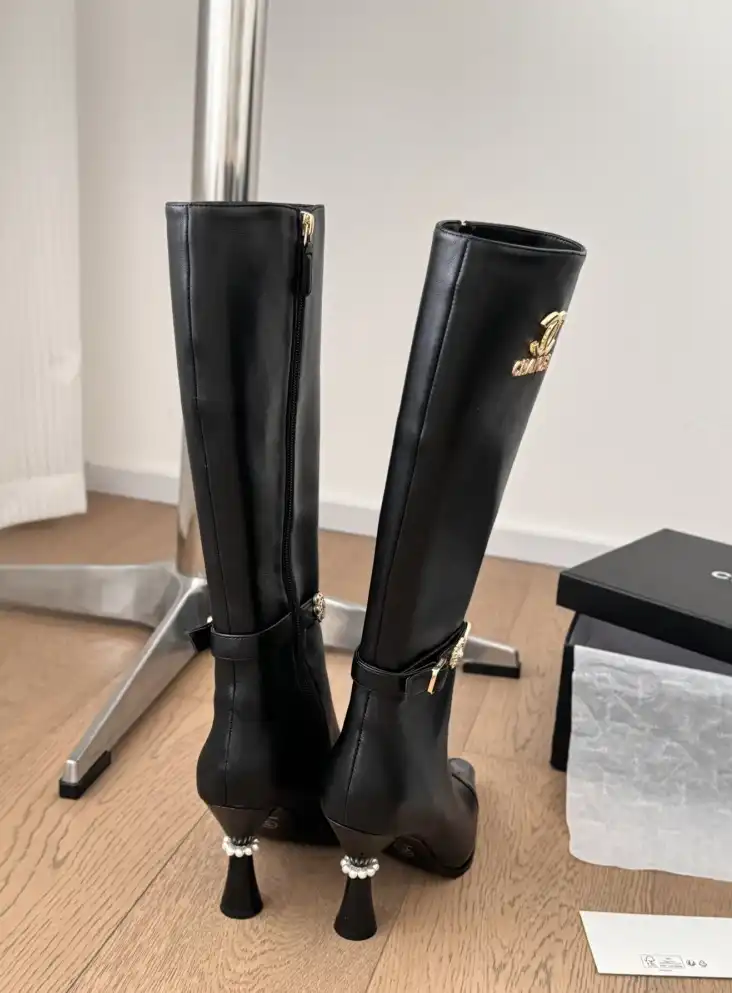 hype Chanel Boots