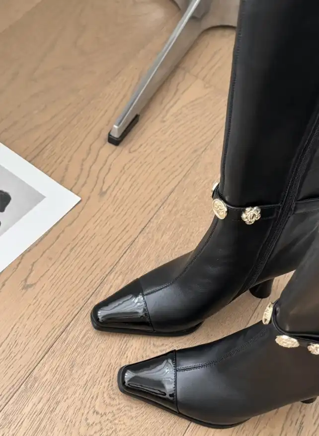 hype Chanel Boots