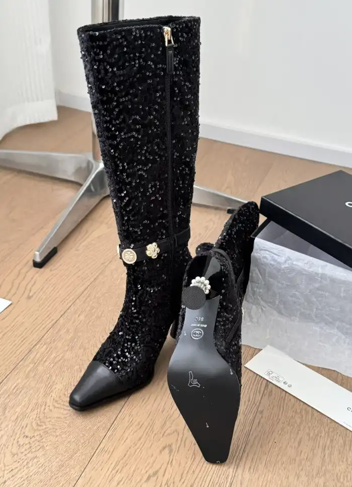 hype Chanel Boots