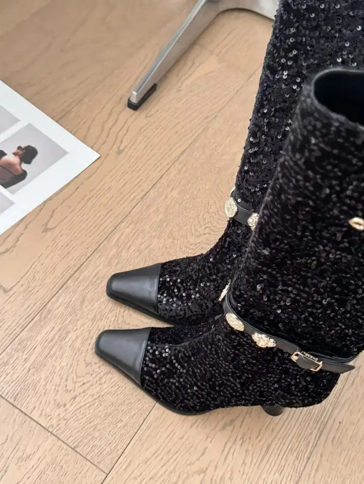 hype Chanel Boots