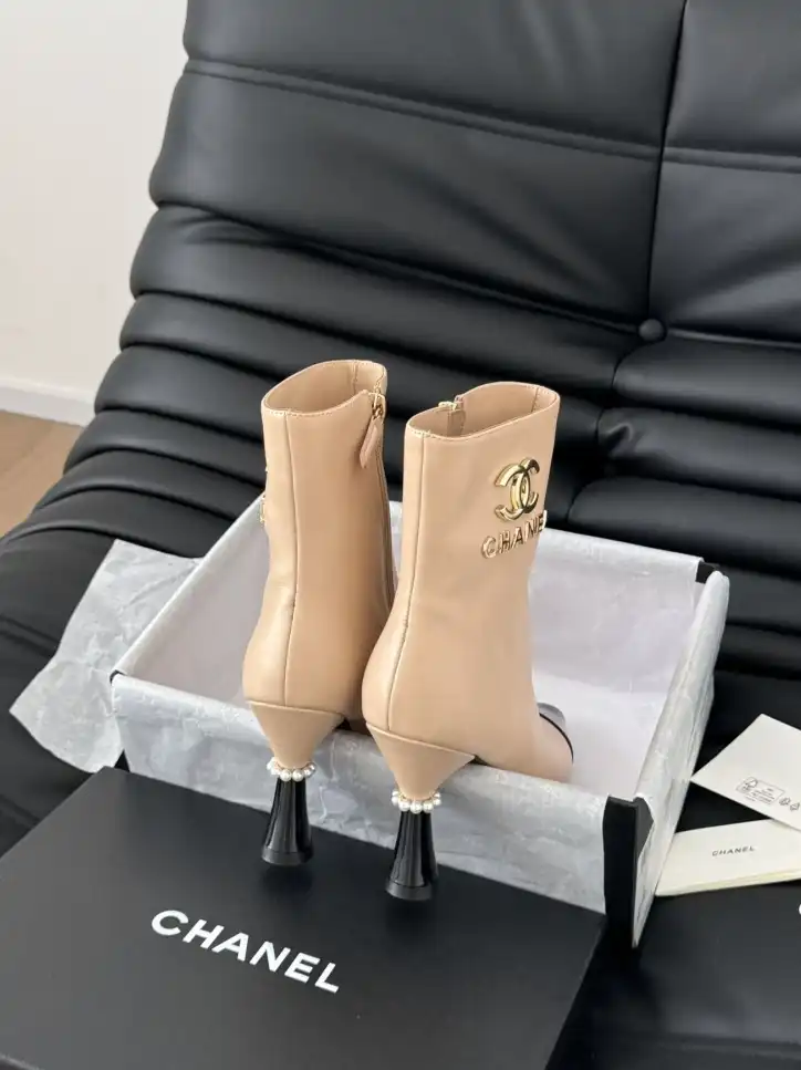 hype Chanel Boots