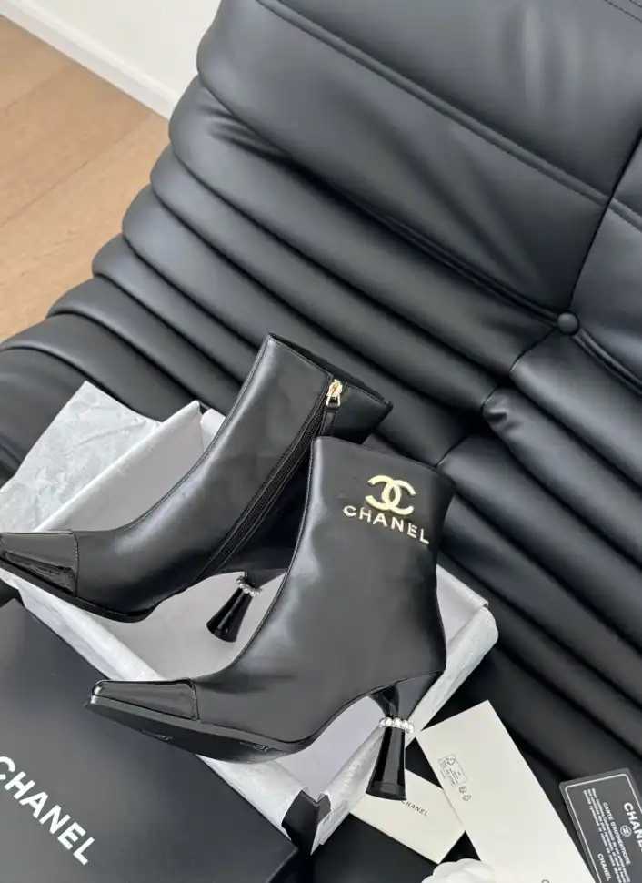 hype Chanel Boots