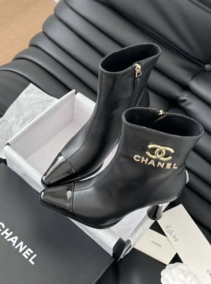 hype Chanel Boots