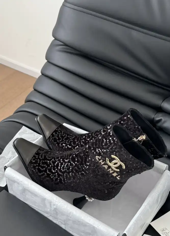 hype Chanel Boots