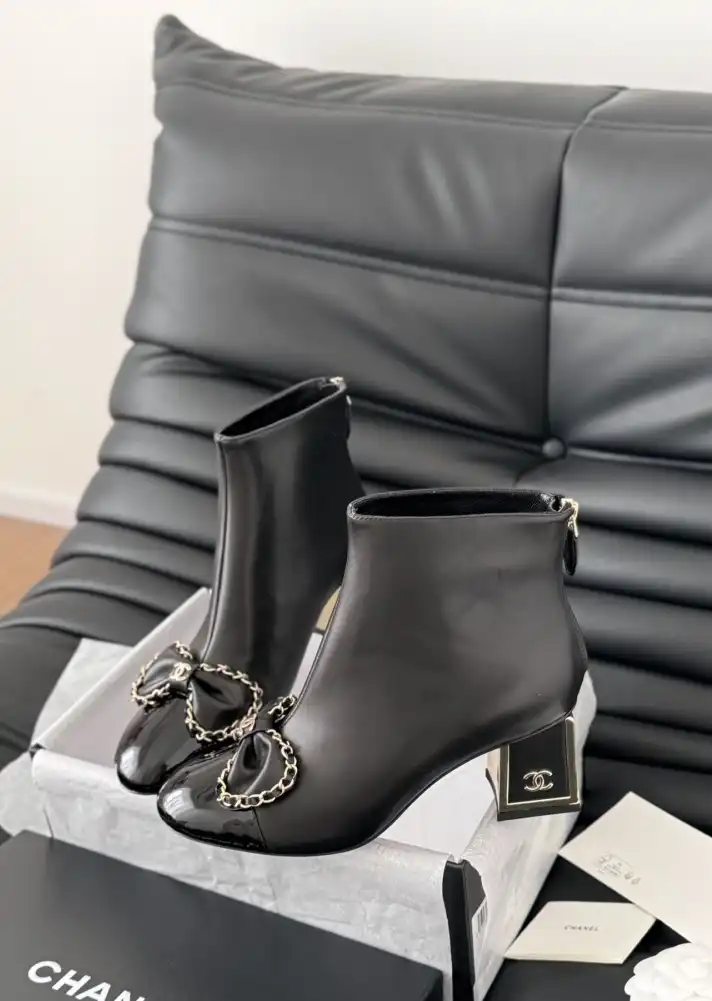 hype Chanel Boots