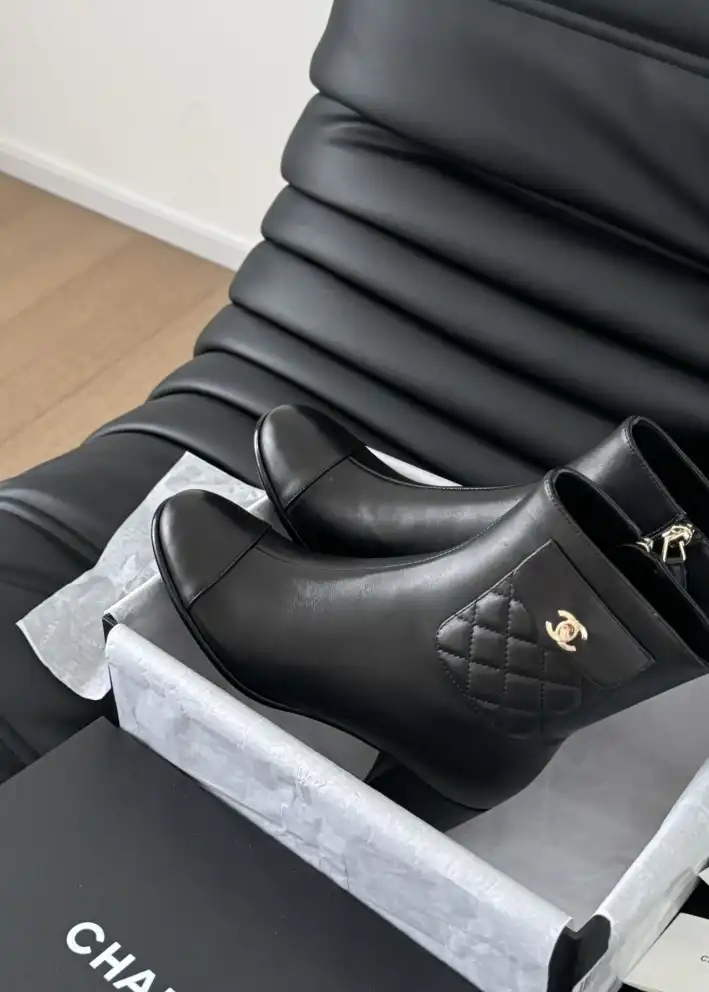 hype Chanel Boots