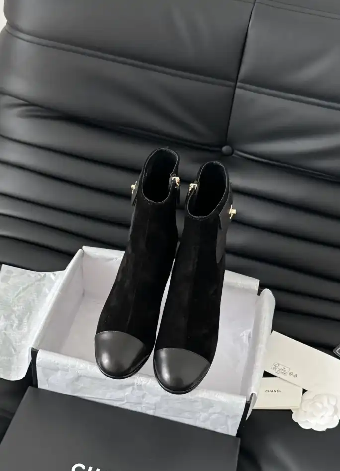 hype Chanel Boots