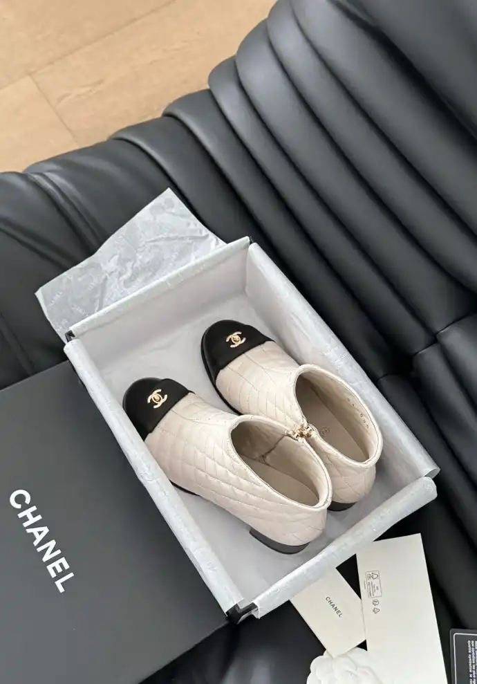 hype Chanel Boots