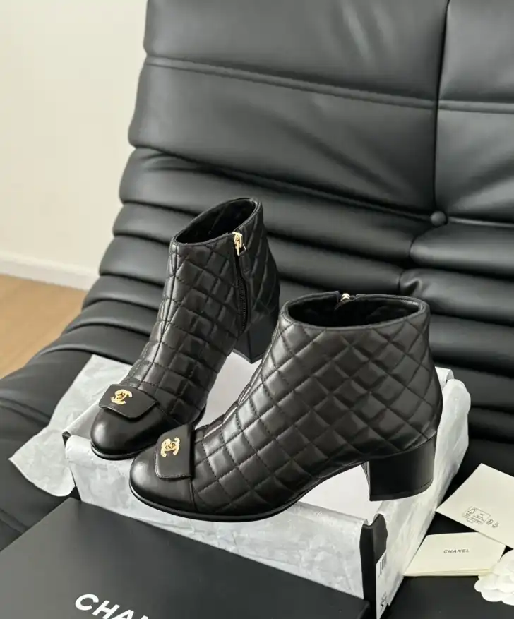 hype Chanel Boots