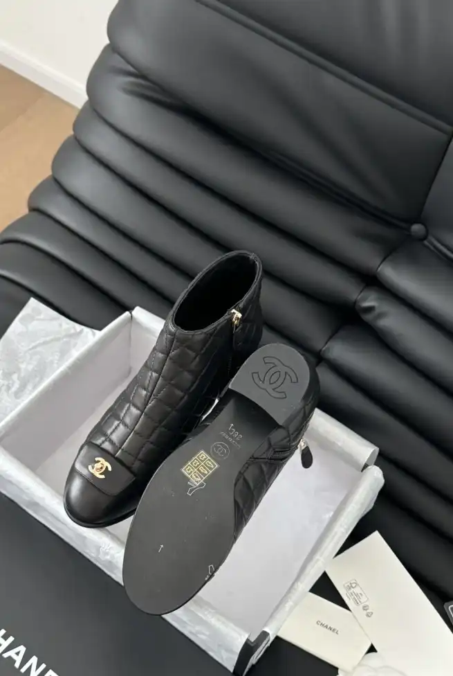 hype Chanel Boots