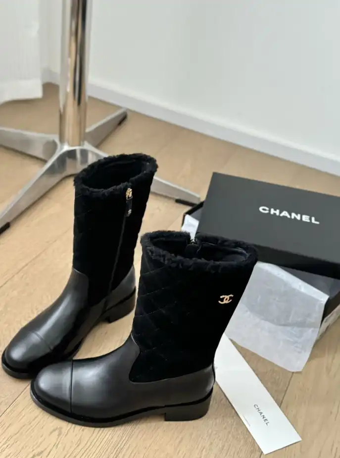 hype Chanel Boots