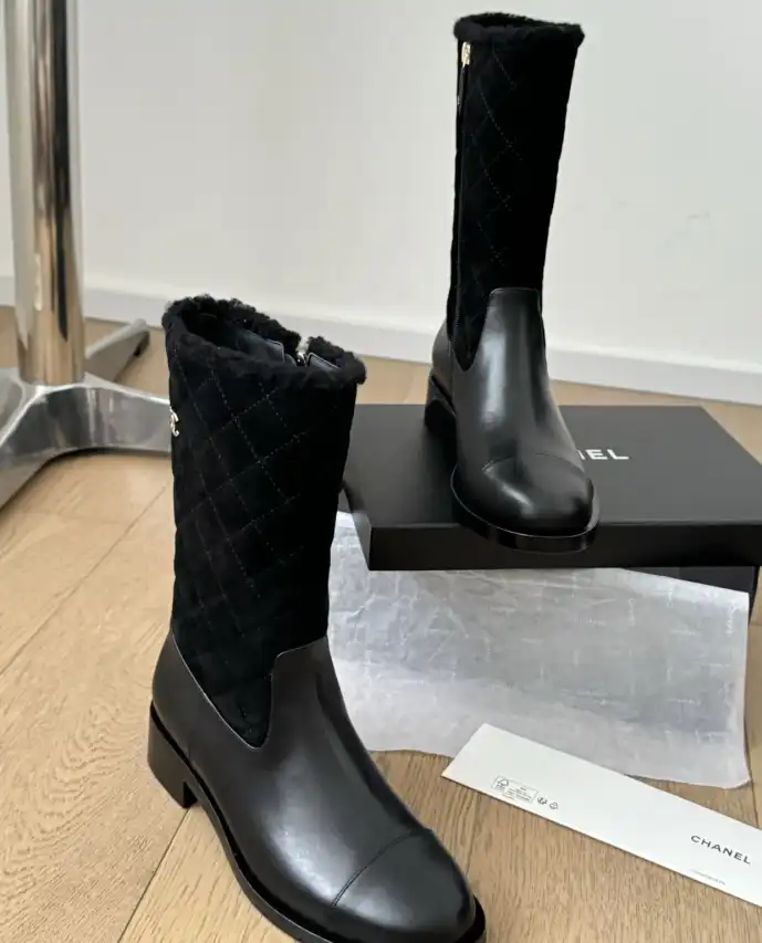 hype Chanel Boots