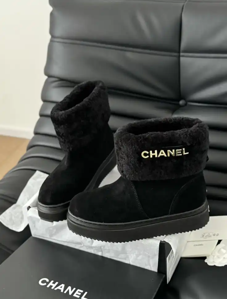 hype Chanel Boots