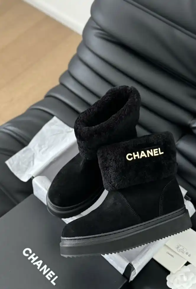 hype Chanel Boots