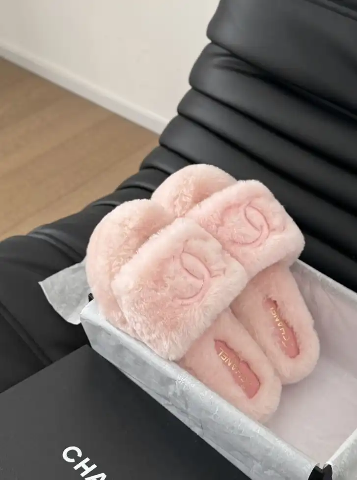 hype Chanel Slippers