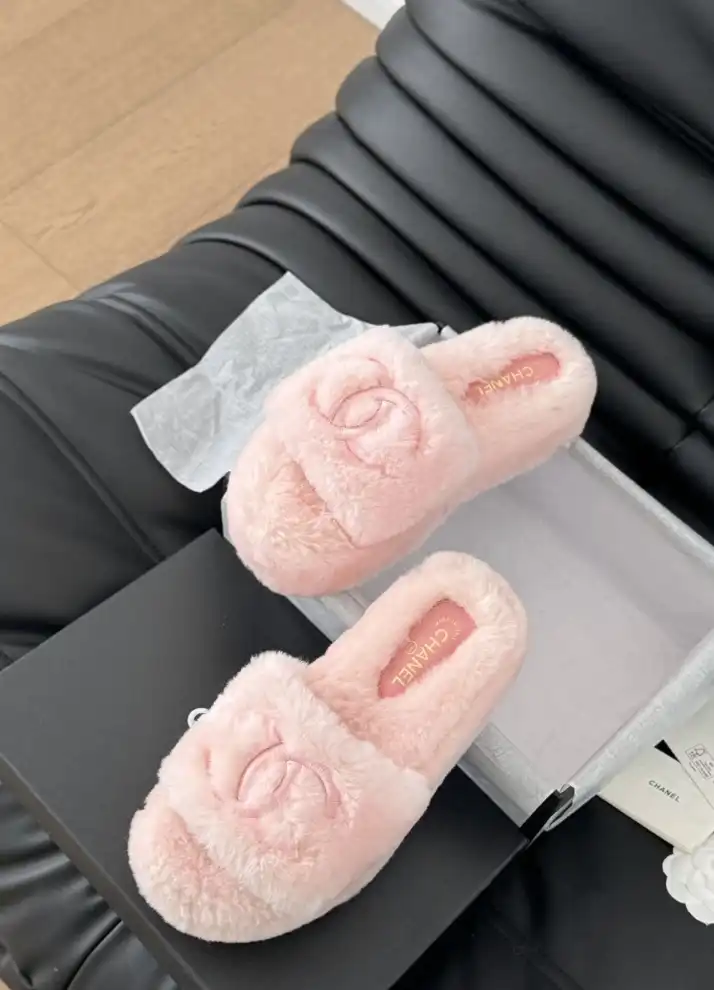 hype Chanel Slippers