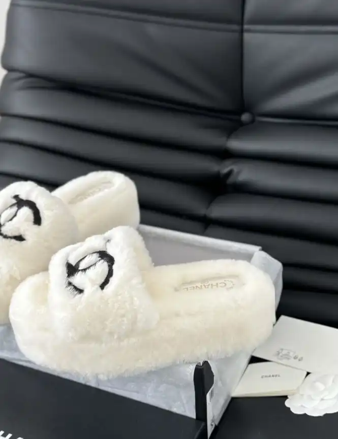 hype Chanel Slippers