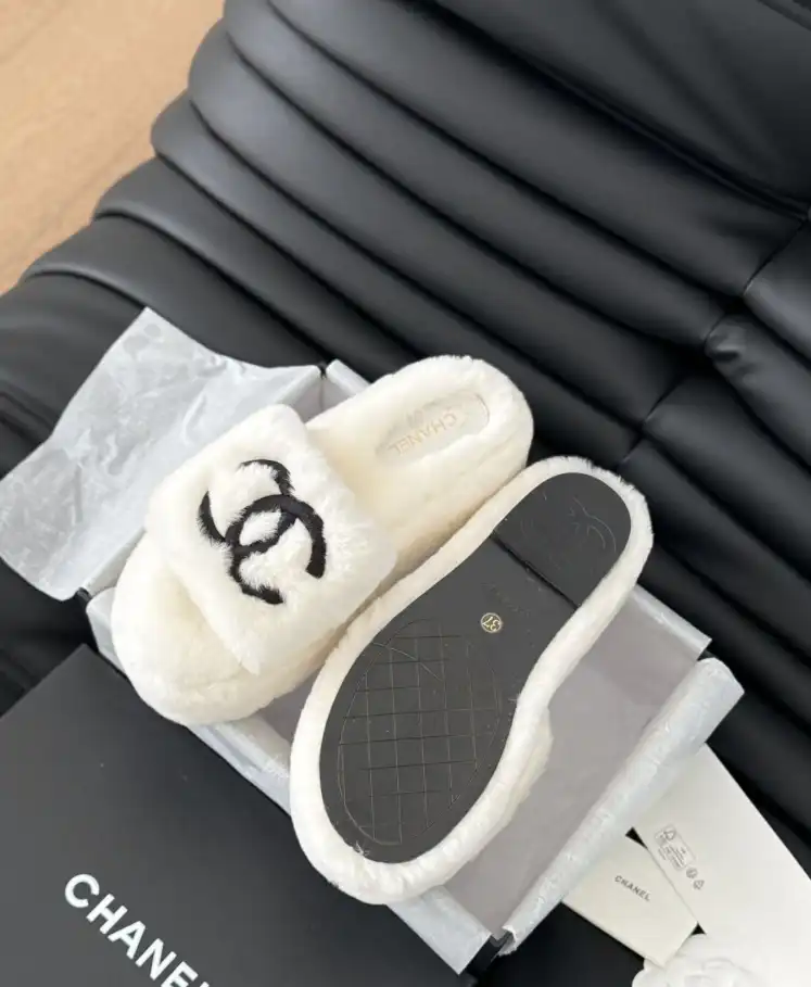 hype Chanel Slippers