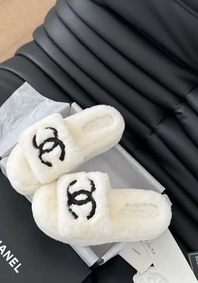 hype Chanel Slippers