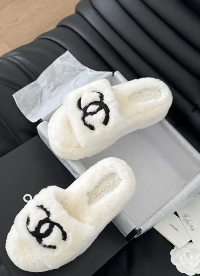 hype Chanel Slippers