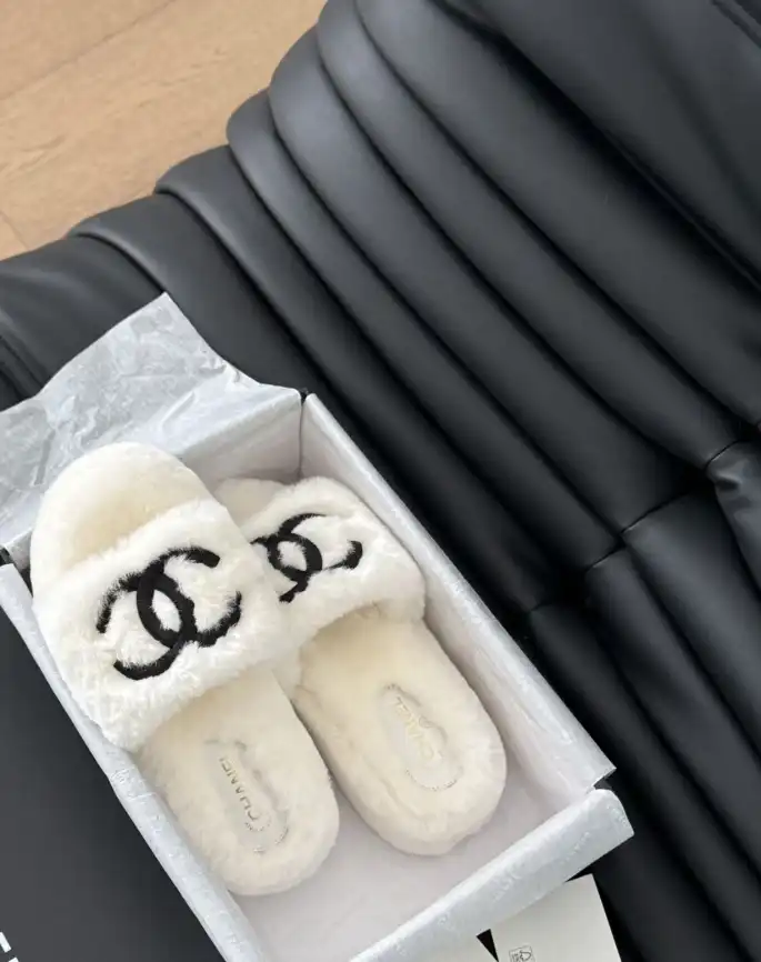 hype Chanel Slippers