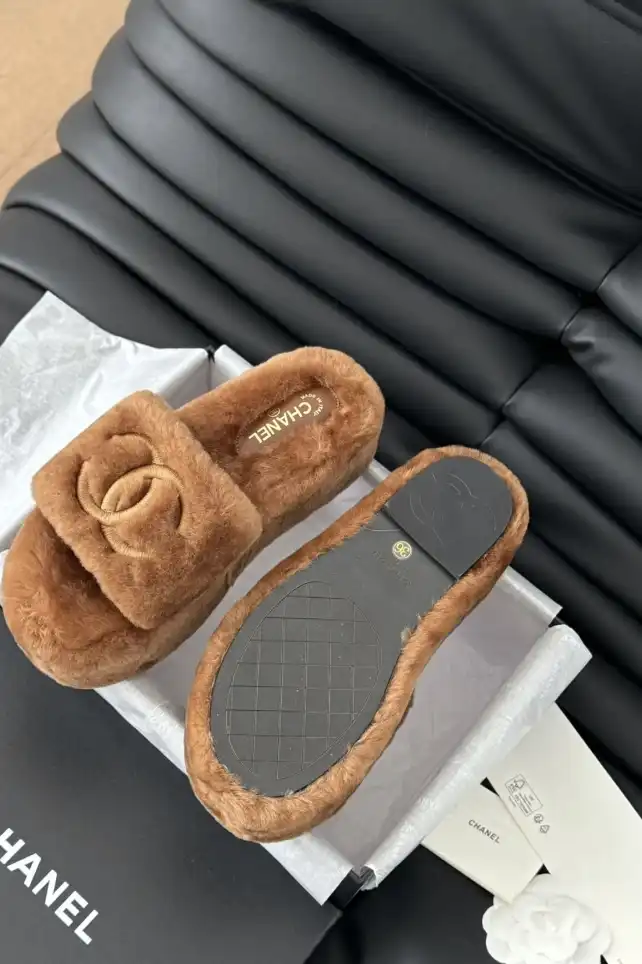 hype Chanel Slippers