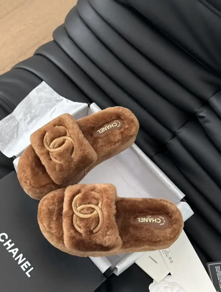 hype Chanel Slippers