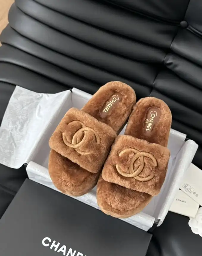 hype Chanel Slippers