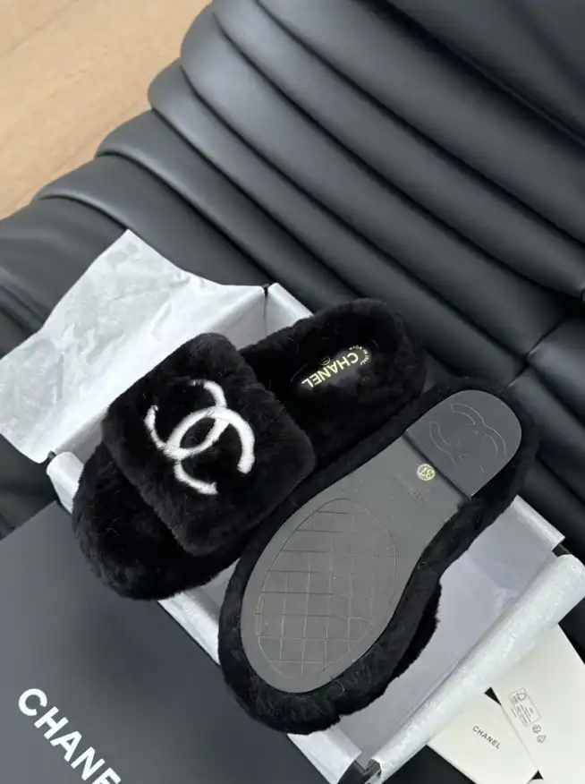 hype Chanel Slippers