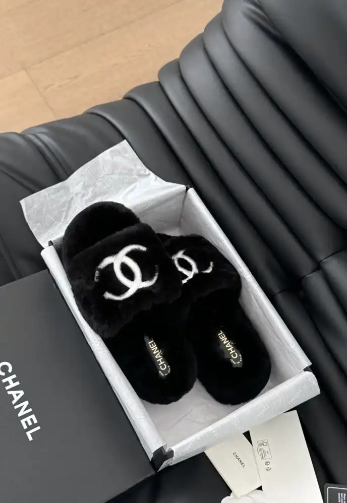 hype Chanel Slippers