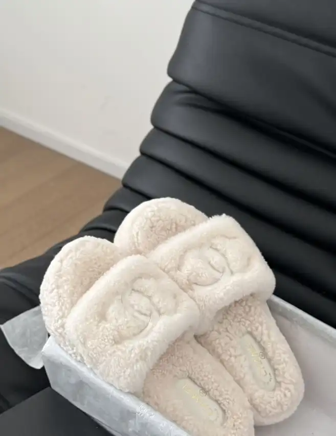 hype Chanel Slippers