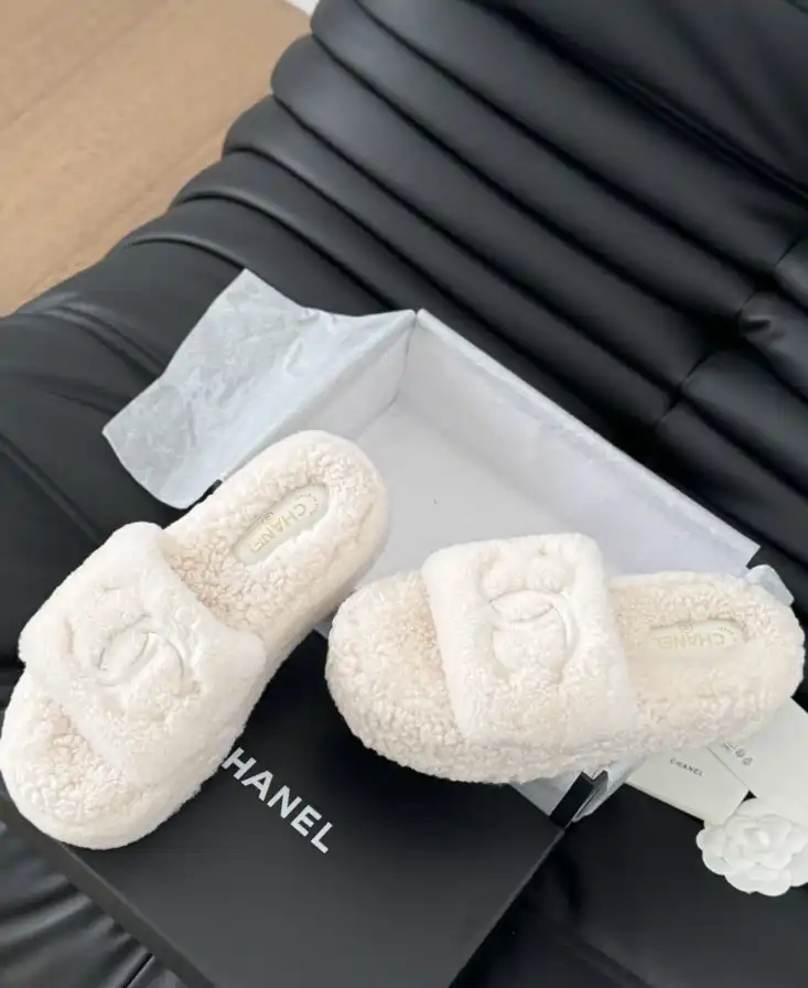 hype Chanel Slippers