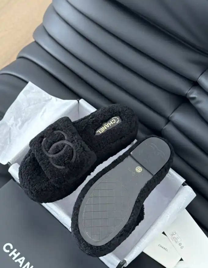 hype Chanel Slippers