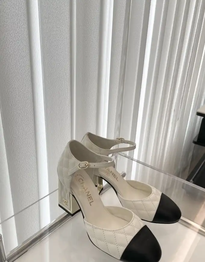 hype Chanel High Heels