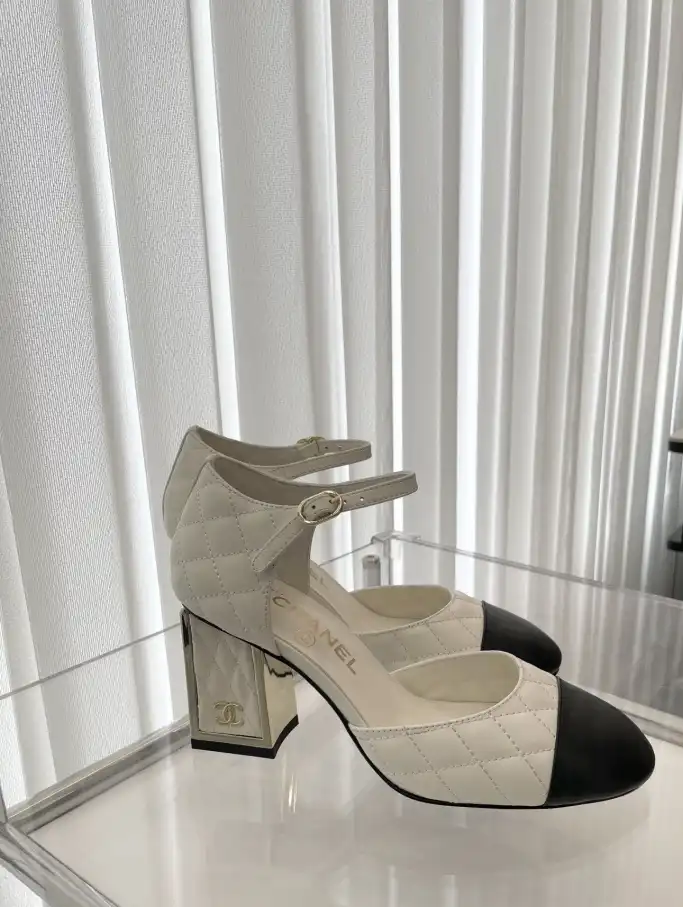 hype Chanel High Heels