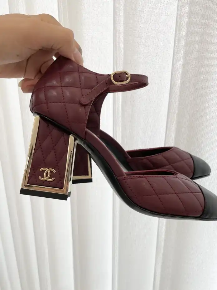 hype Chanel High Heels