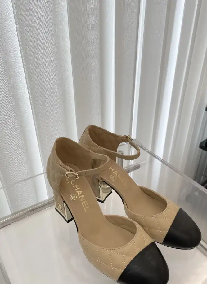 hype Chanel High Heels